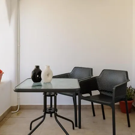 Apartment Messaria